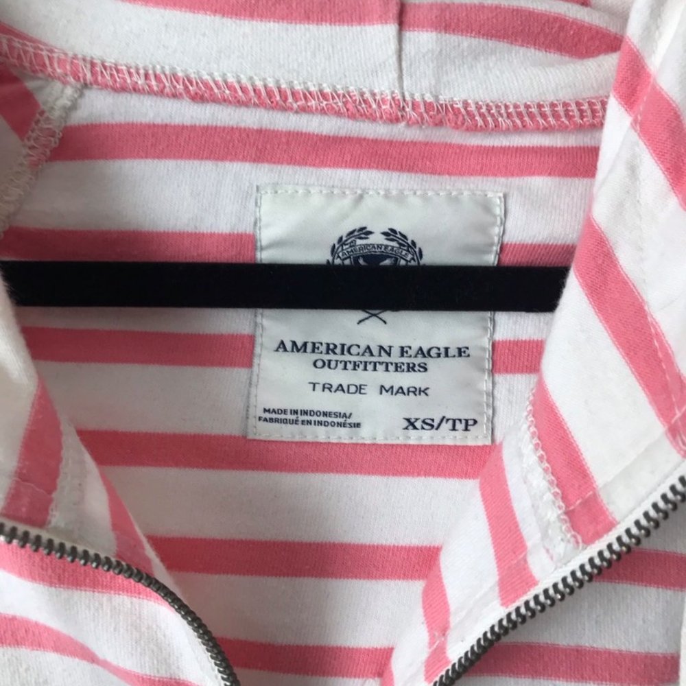 Bundle Striped American Eagle Sweatshirts - Picture 9 of 11